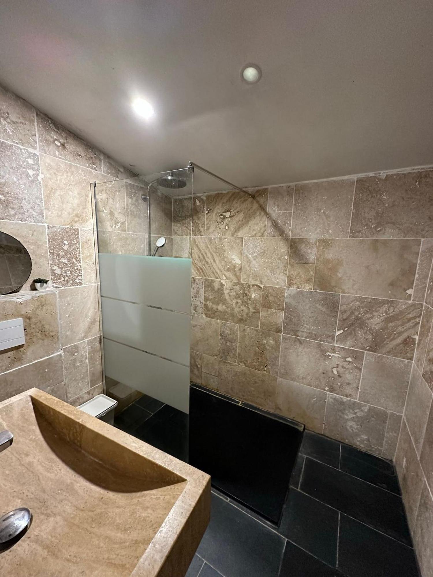 Вилла Maison Avec Spa Maisdon-sur-Sevre Экстерьер фото